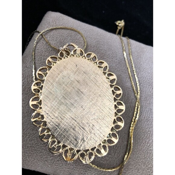 Vintage Fragonard Porcelain Cameo Pendant Large Gold Tone Victorian Style 22” - Picture 3 of 6